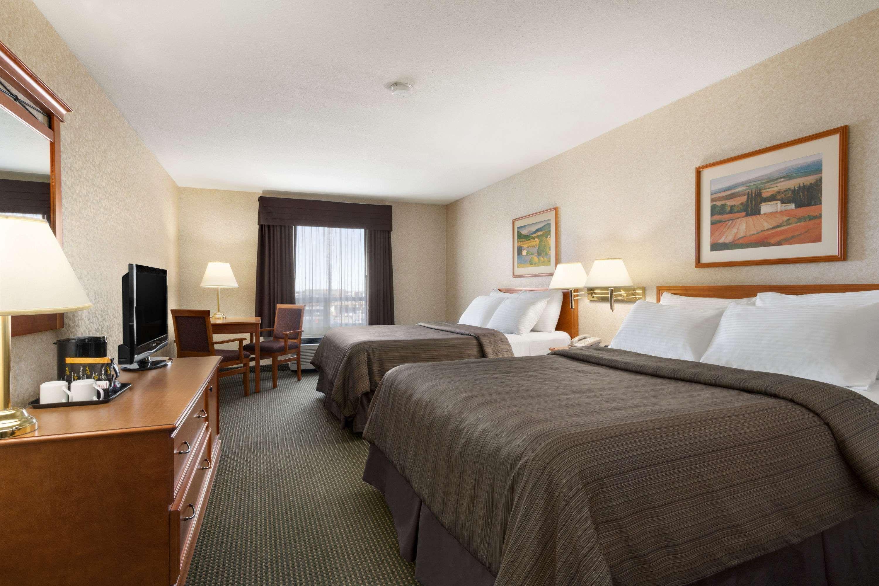 Days Inn By Wyndham Saskatoon Buitenkant foto