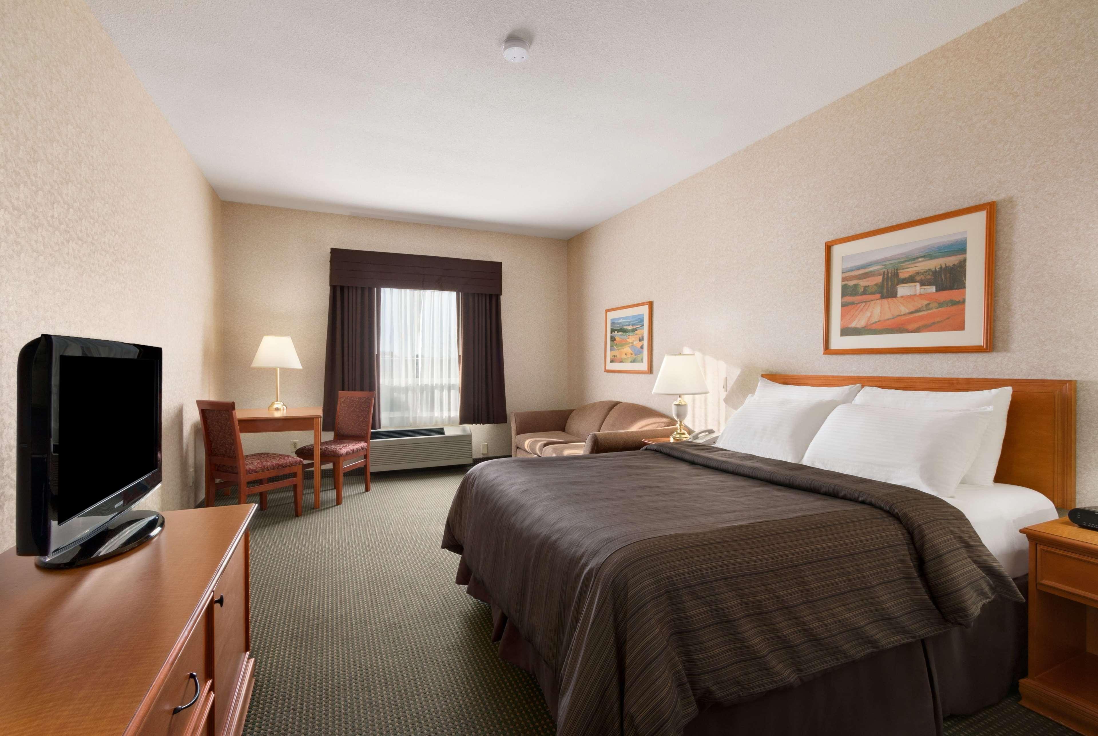 Days Inn By Wyndham Saskatoon Buitenkant foto