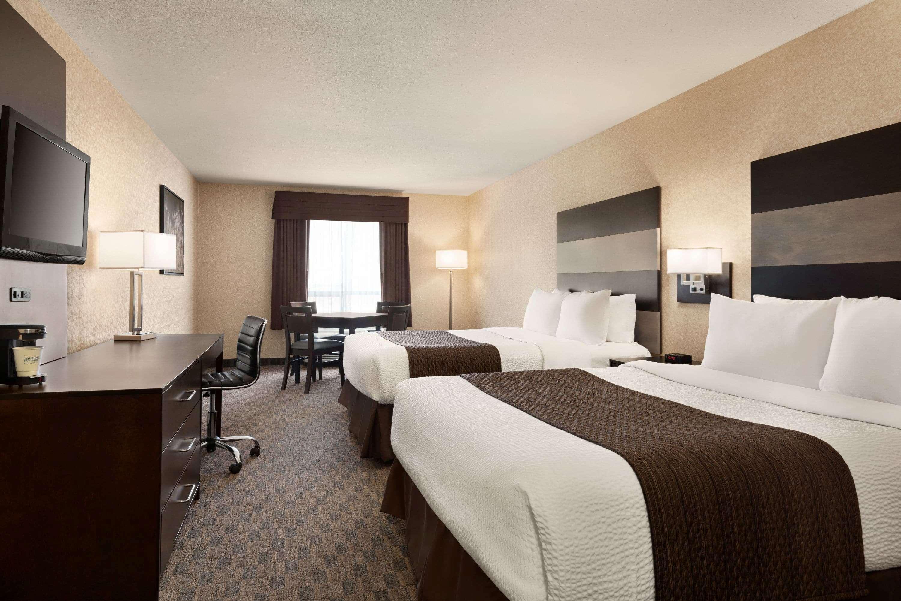 Days Inn By Wyndham Saskatoon Buitenkant foto